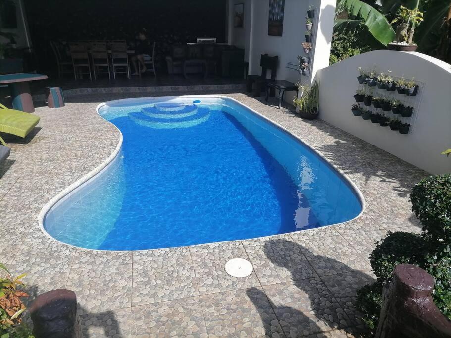 Avana Hills Tagaytay Villa Tagaytay City Екстериор снимка