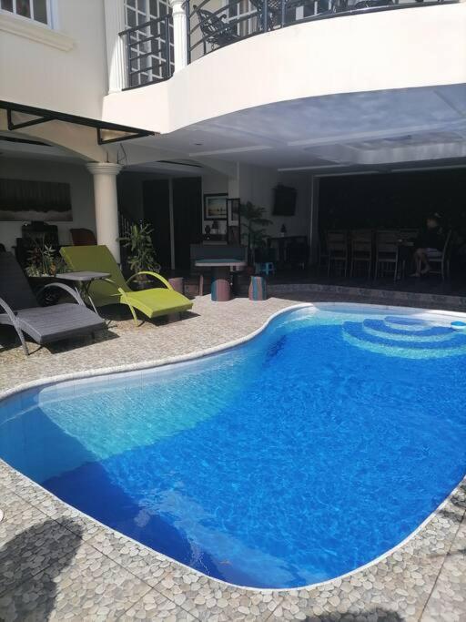 Avana Hills Tagaytay Villa Tagaytay City Екстериор снимка