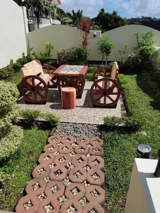 Avana Hills Tagaytay Villa Tagaytay City Екстериор снимка