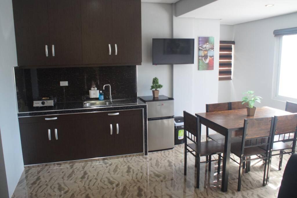 Avana Hills Tagaytay Villa Tagaytay City Екстериор снимка
