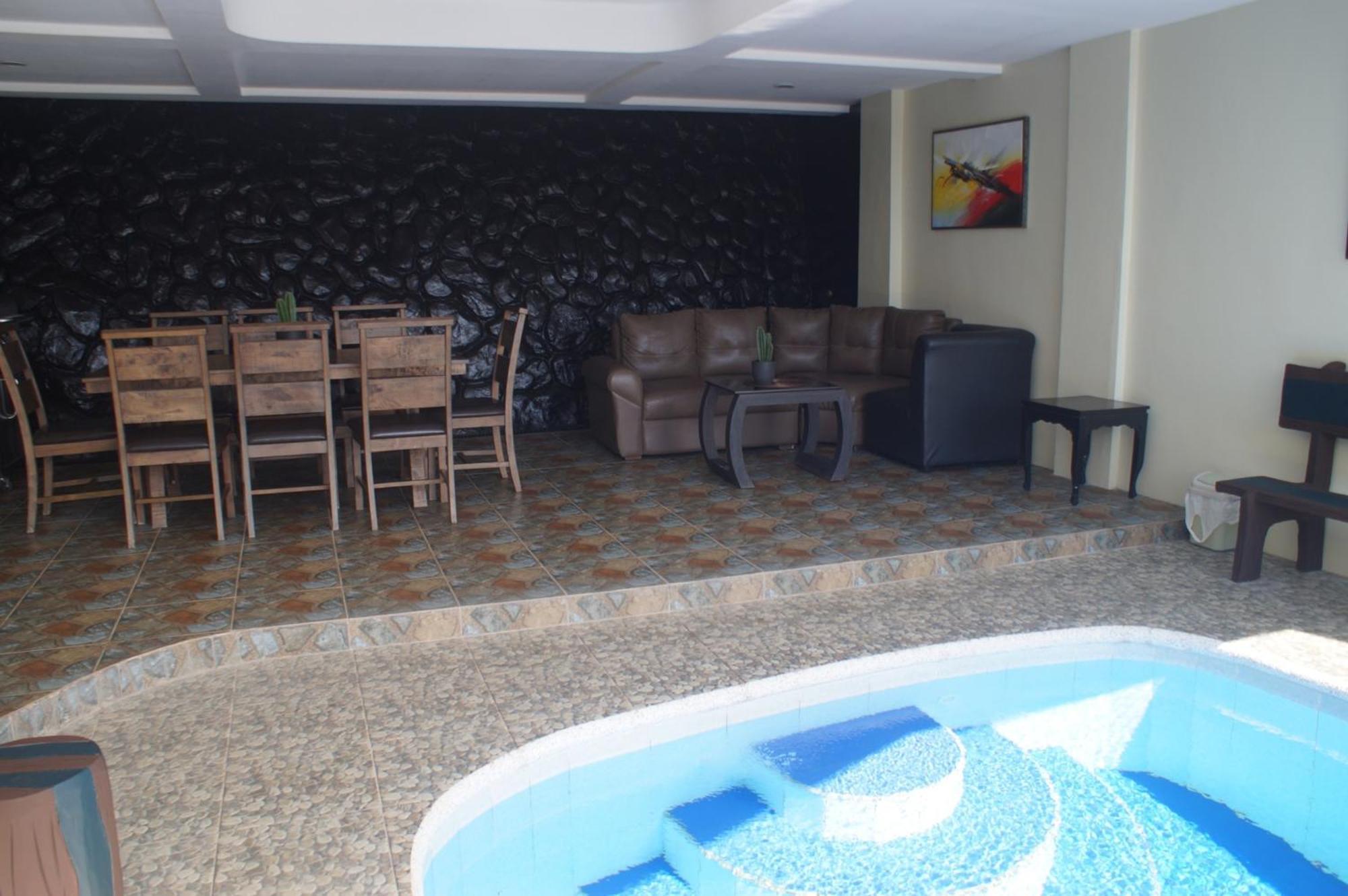 Avana Hills Tagaytay Villa Tagaytay City Екстериор снимка