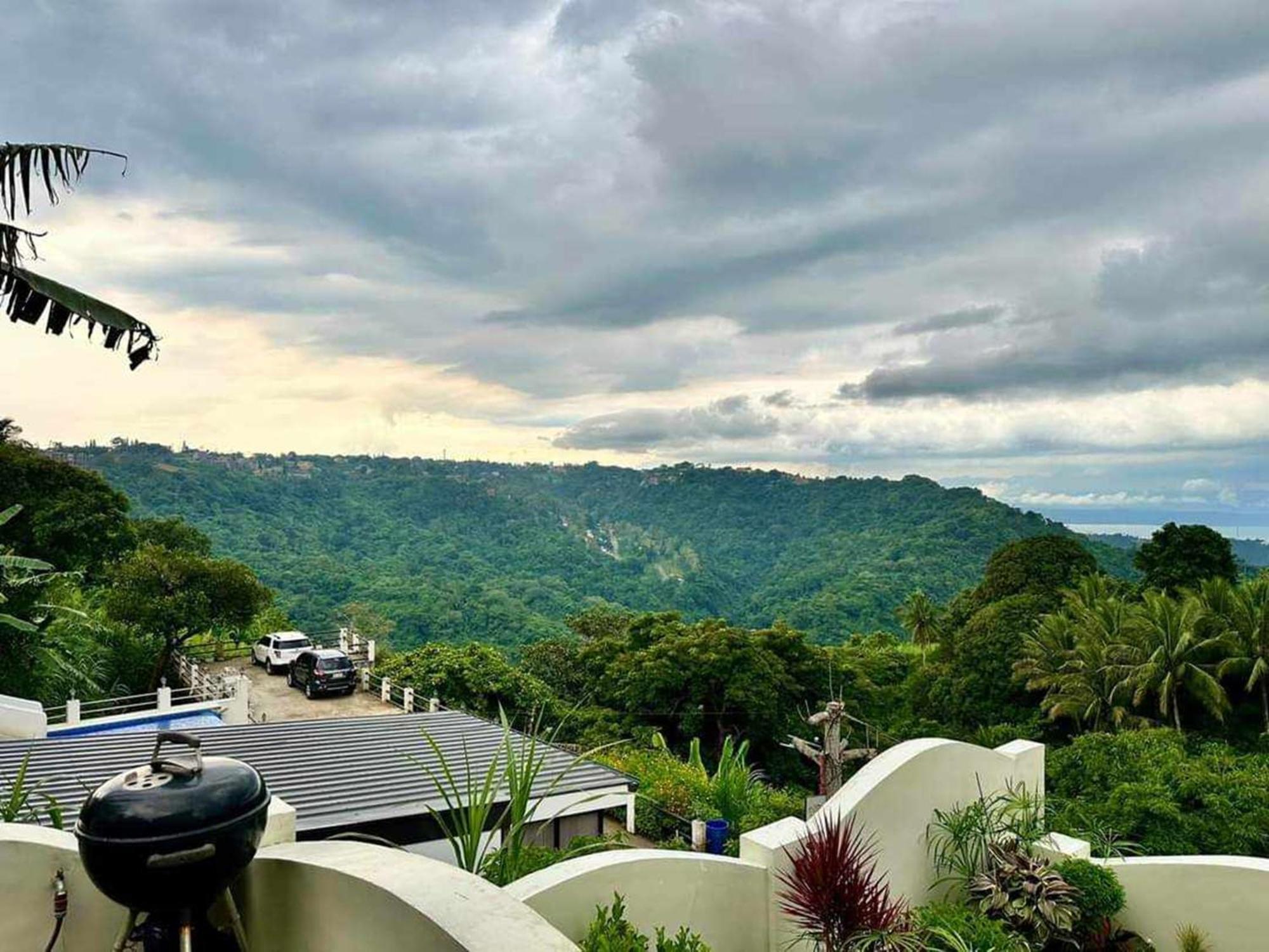 Avana Hills Tagaytay Villa Tagaytay City Екстериор снимка