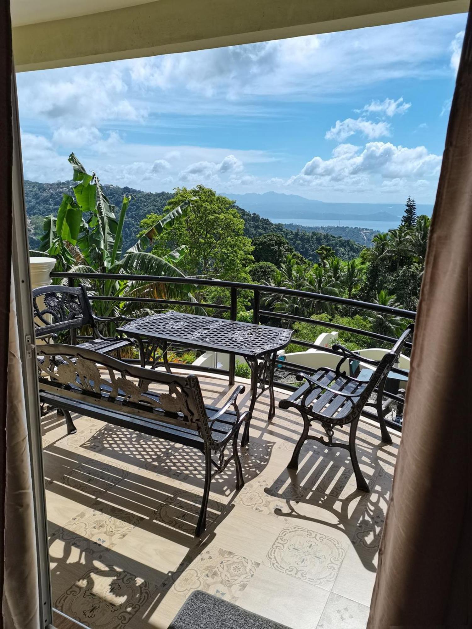 Avana Hills Tagaytay Villa Tagaytay City Екстериор снимка